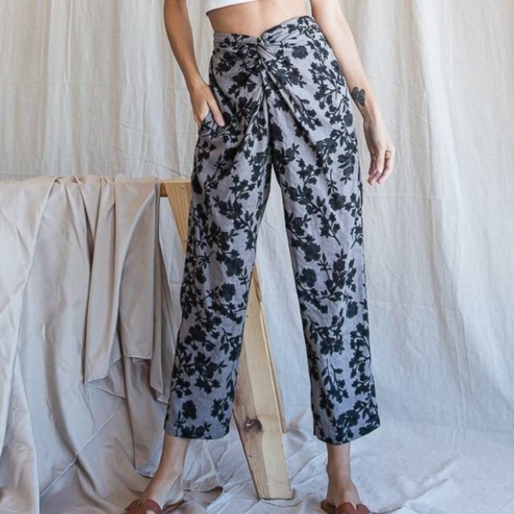 Grey Floral Print Twist Pants